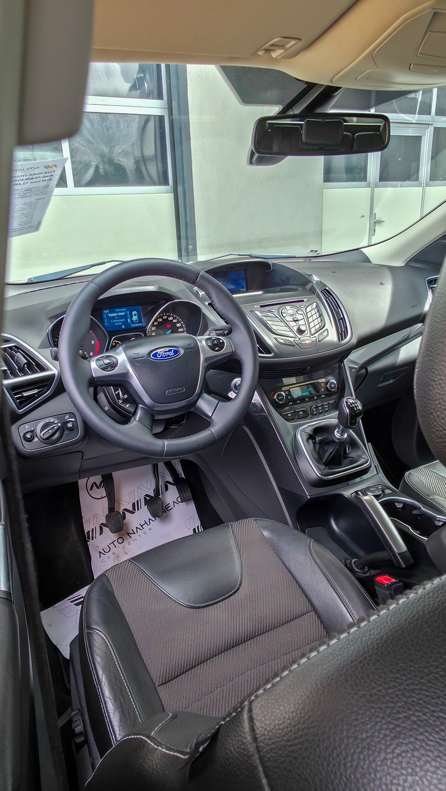 Ford KUGA TITANIUM 4WD