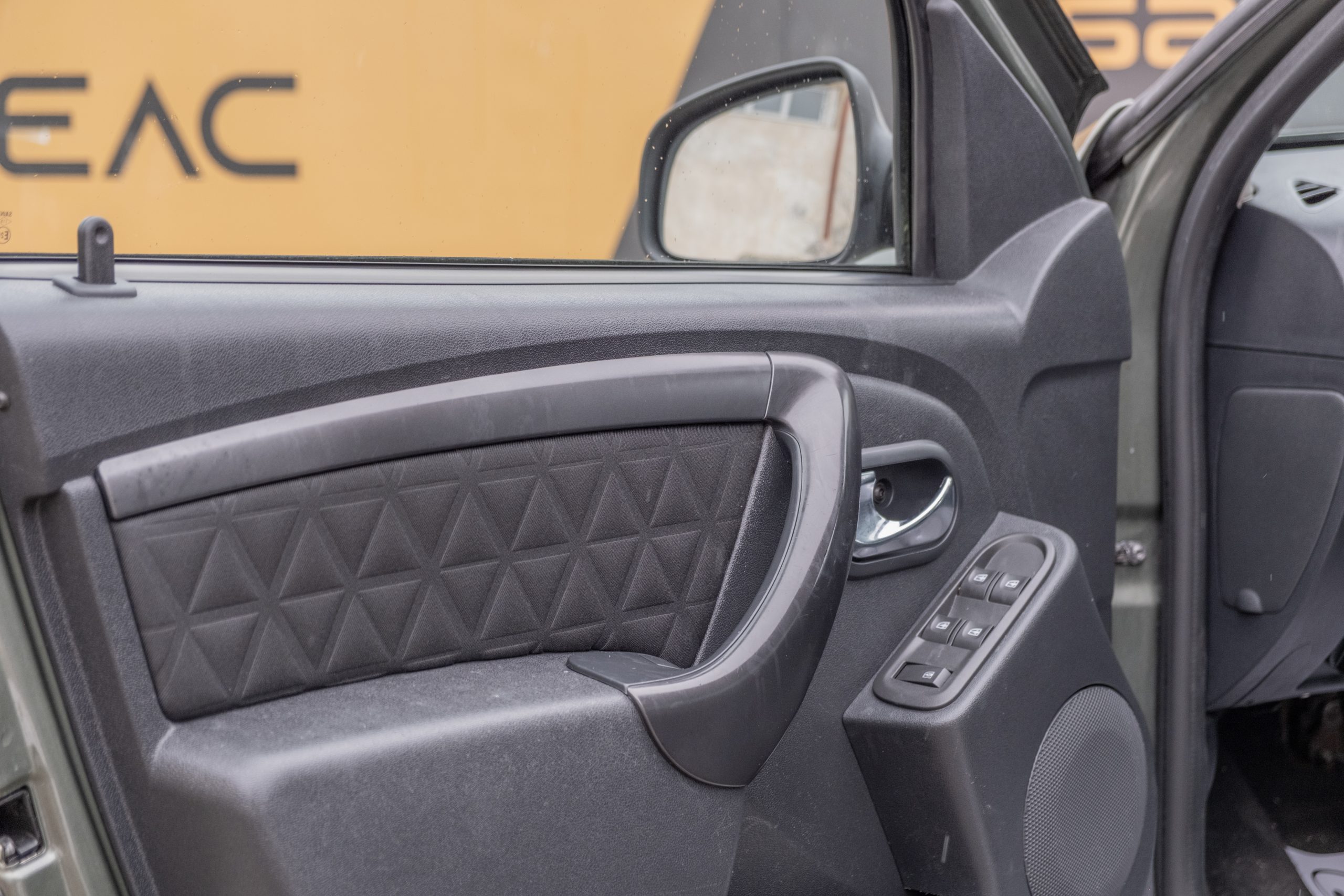 DACIA DUSTER 1.6 16V PRESTIGE 4X2